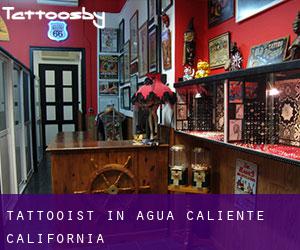 Tattooist in Agua Caliente (California)