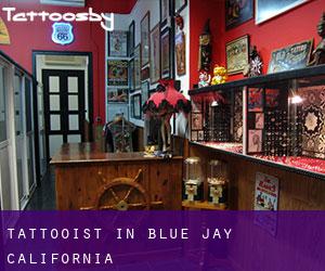 Tattooist in Blue Jay (California)