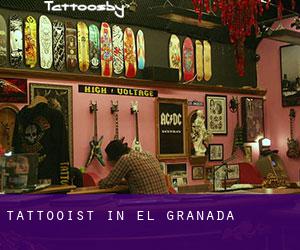 Tattooist in El Granada