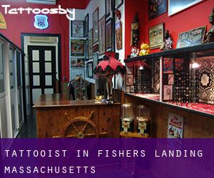 Tattooist in Fishers Landing (Massachusetts)