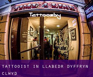 Tattooist in Llabedr-Dyffryn-Clwyd