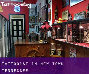 Tattooist in New Town (Tennessee)