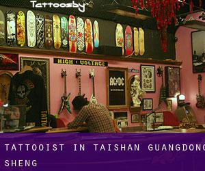 Tattooist in Taishan (Guangdong Sheng)